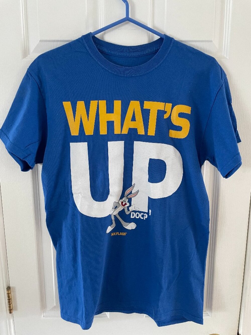 Bugs Bunny Looney Tunes Six Flags T-Shirt Medium